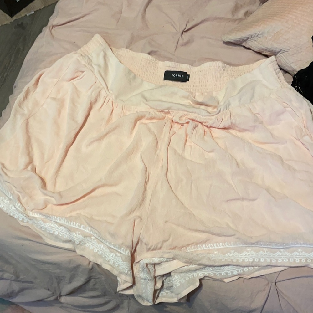 Pink embroidered shorts